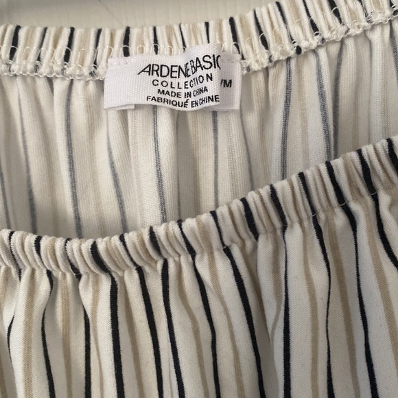 Ardene 3/4 sleeve striped romper size medium - Picture 3 of 3